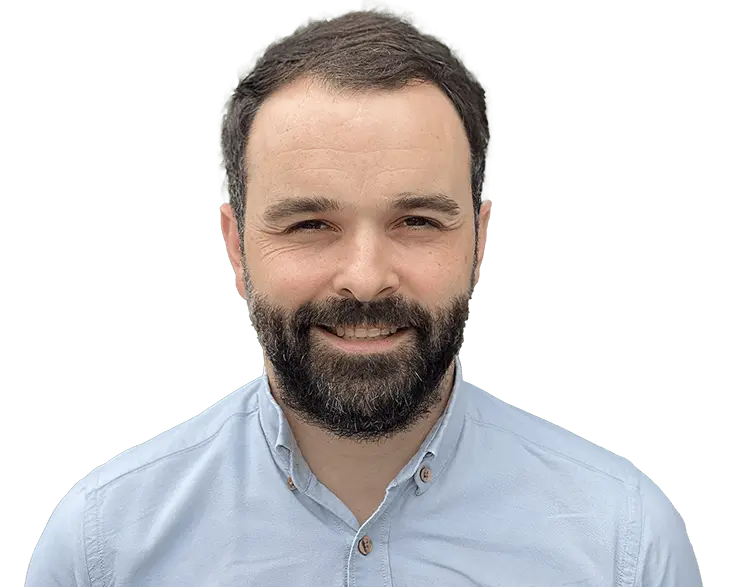 chris_mc_bio-min chris_mc_bio-min